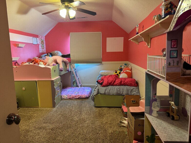 Building Photo - 1078 W 800 N