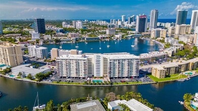 Building Photo - 401 Golden Isles Dr