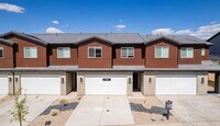Building Photo - 3983 Razor Dr