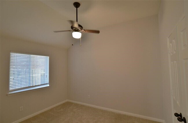 Building Photo - 11219 English Rose Trail