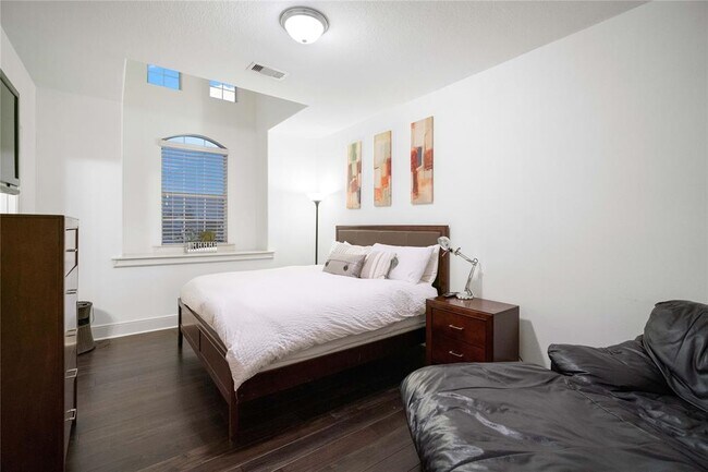 Building Photo - 54 Paloma Springs Dr