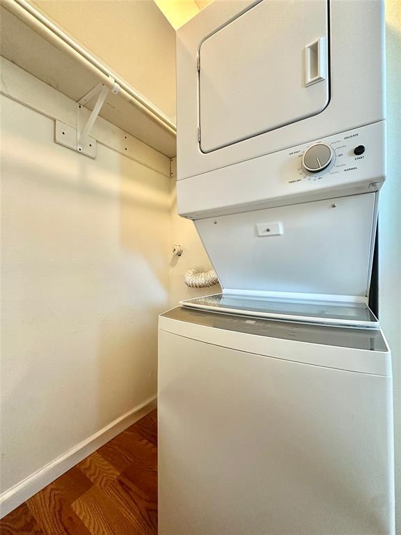 Building Photo - 2207 Leon St