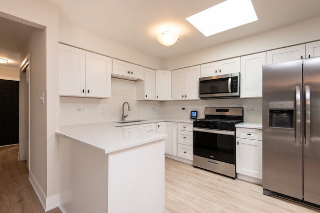 Building Photo - 13040 W Tanglewood Cir