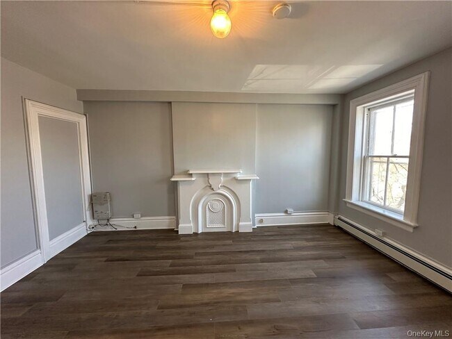 Building Photo - 89 Broadway