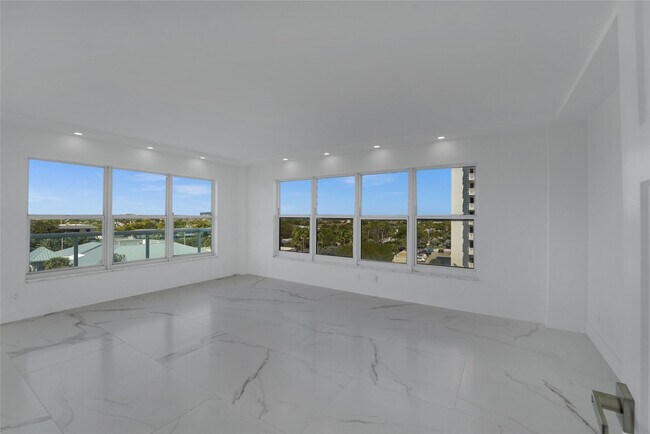 Building Photo - 3900 Galt Ocean Dr