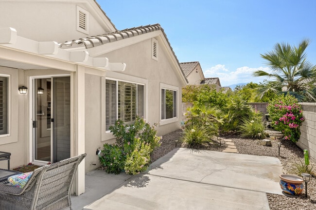Building Photo - 78724 Palm Tree Ave