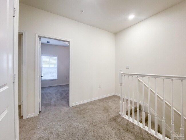 Building Photo - 14545 Salt Meadow Dr