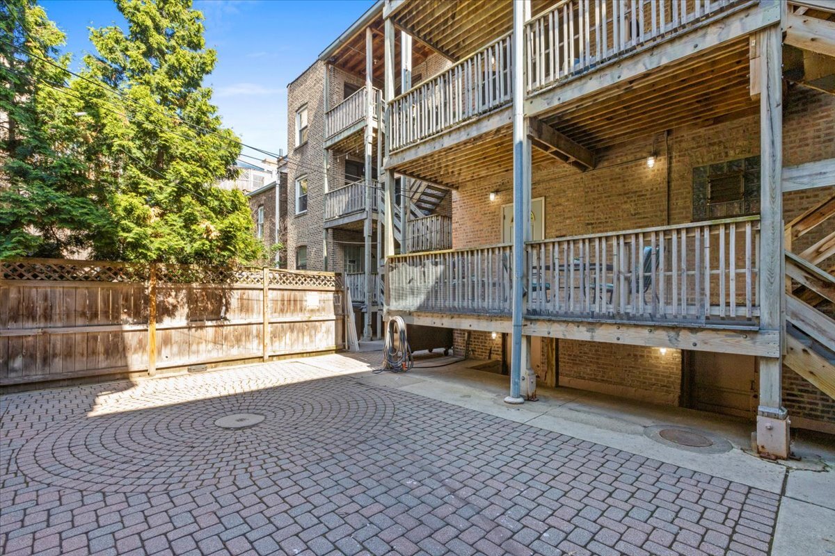 Building Photo - 448 W Arlington Pl