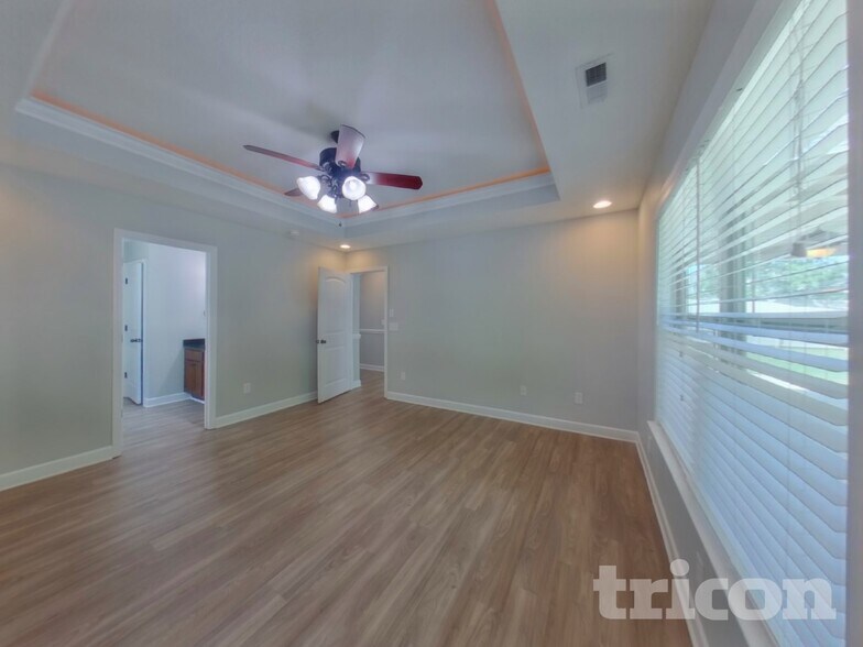 Building Photo - 580 Marchbanks Rd