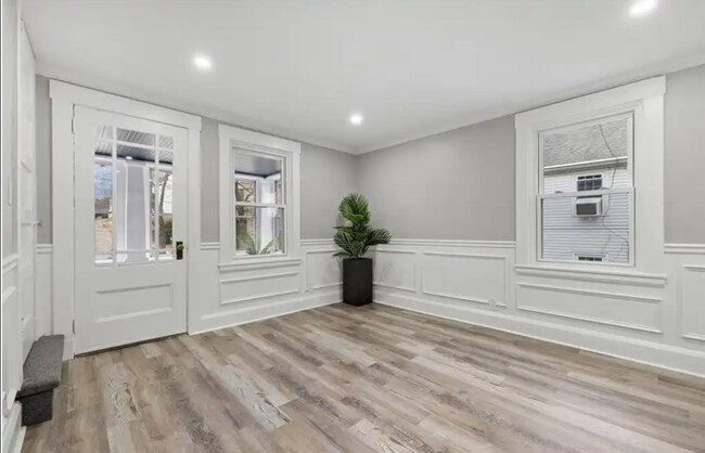 Building Photo - 214 Greene St