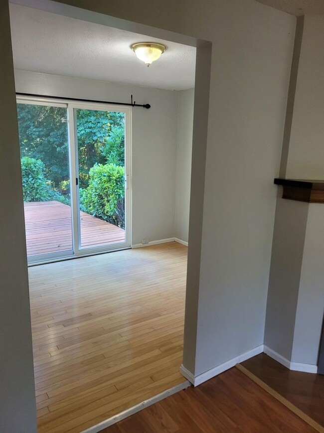 Building Photo - Tranquil 3-Bedroom Rambler in Union Hill, ...