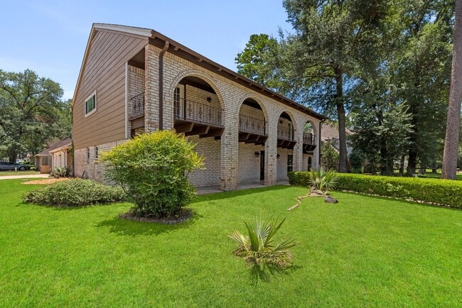 Building Photo - 1103 Manatee Ln