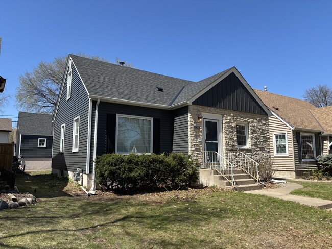 Primary Photo - 3120 Edgewood Ave S