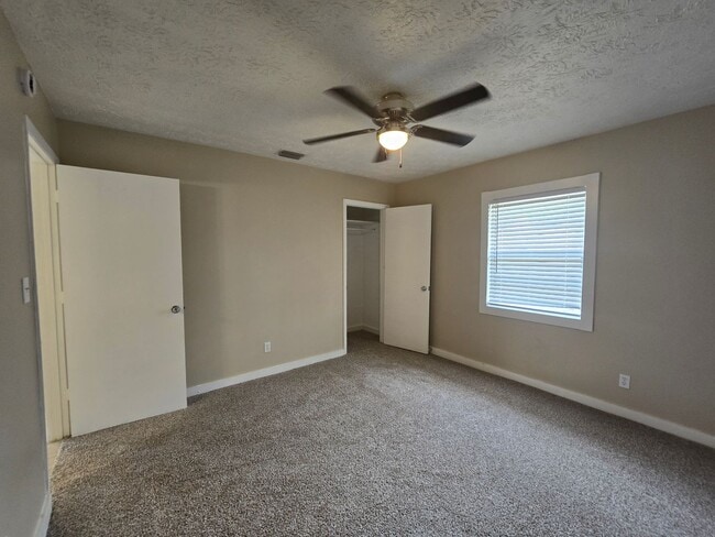 Building Photo - Rent Ready- Westside Duplex