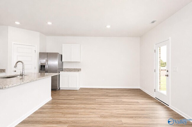 Building Photo - 118 Betty Williams Dr