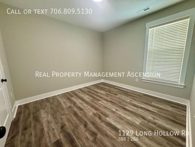 Building Photo - 1129 Long Hollow Rd