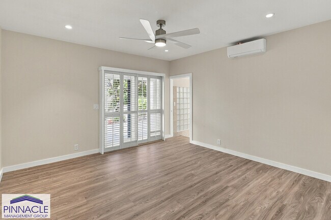 Building Photo - 814-814A Kealaolu Avenue