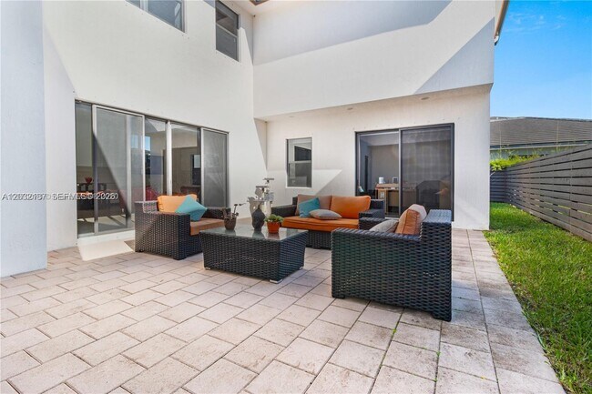 Building Photo - 13659 SW 159th Ave