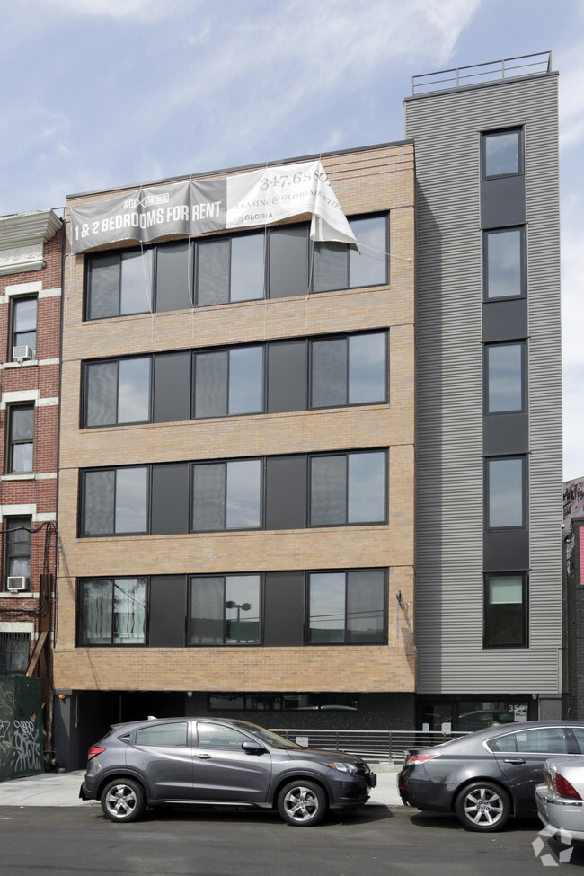 Building Photo - 359 Linden St
