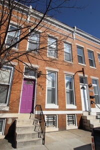 Building Photo - Updated & Lovely Harwood 3bd/1ba rowhome w...
