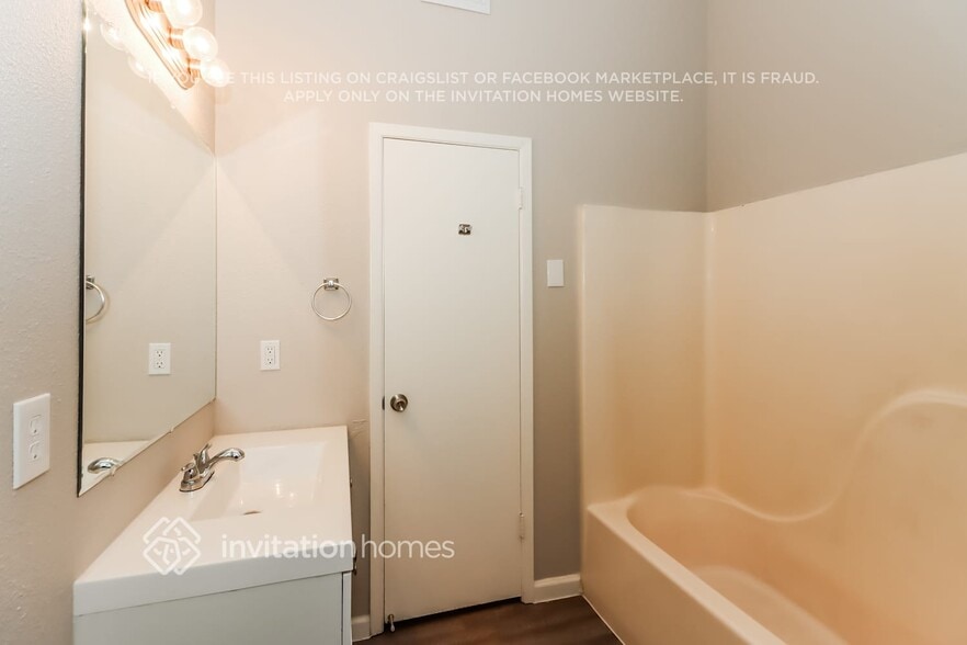 Building Photo - 22635 Leedstown Ln