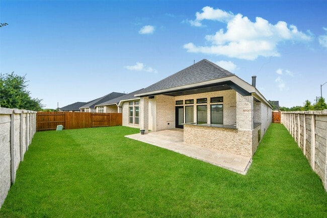 Building Photo - 2130 Coyote Run Dr