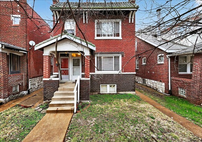 Building Photo - 4621 Quincy St