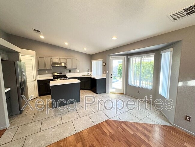 Building Photo - 82143 Pinyon Ave