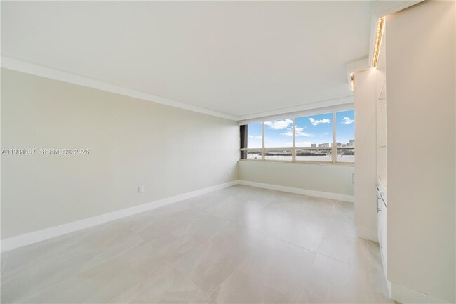 Building Photo - 1 Grove Isle Dr