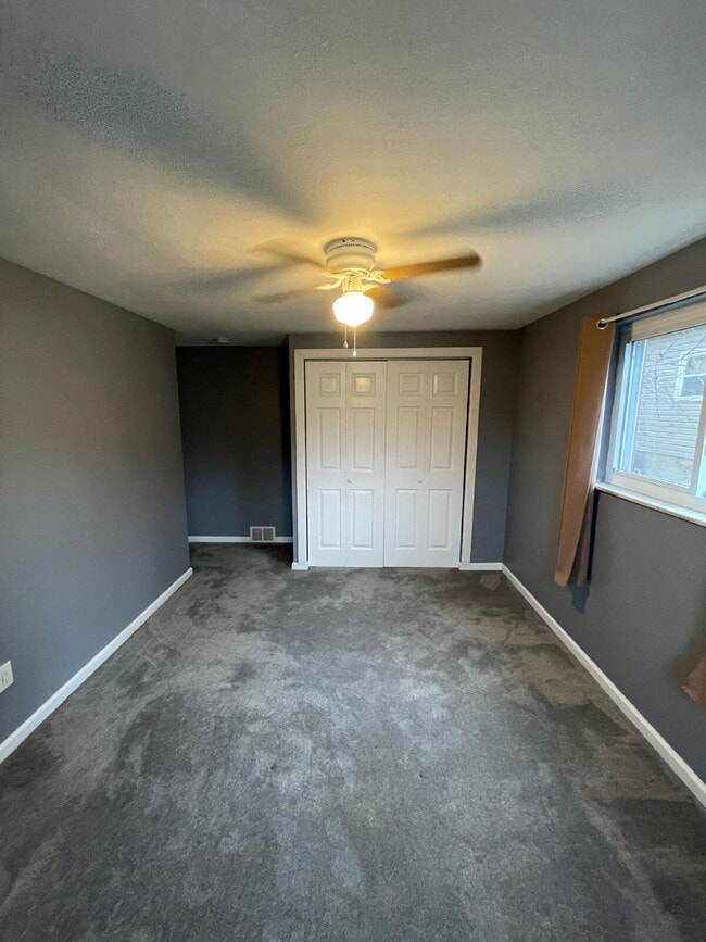 Building Photo - Beautifully updated 3 bed 1 bath home with garage and off-street parking in Penn Hills!