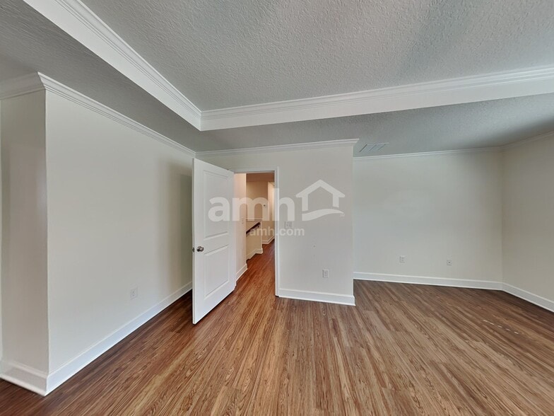 Building Photo - 4423 Reisswood Loop