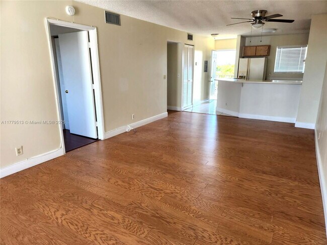 Building Photo - 8730 N Sherman Cir
