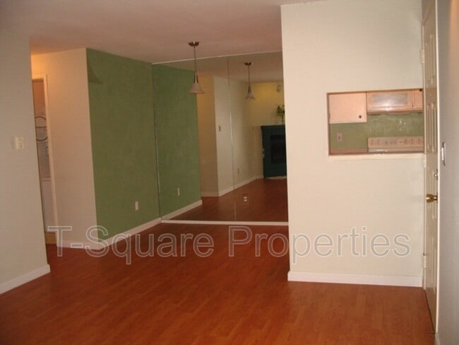 Building Photo - 14200 NE 171st St