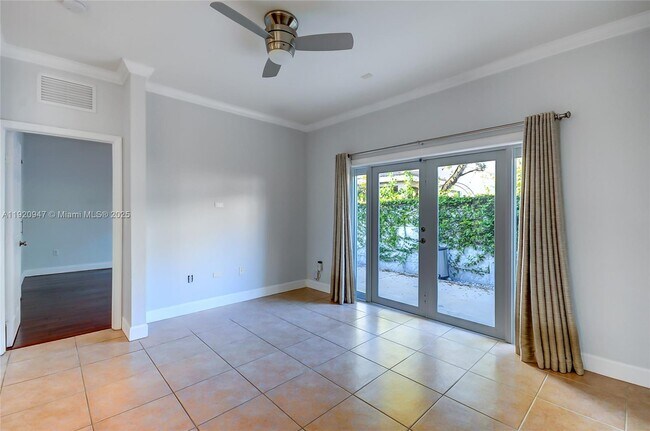 Building Photo - 11331 NW 44th Terrace