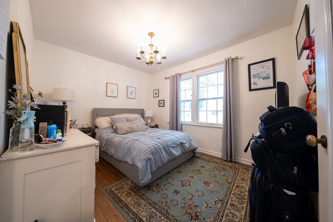 Building Photo - 4948 Normandy Pl