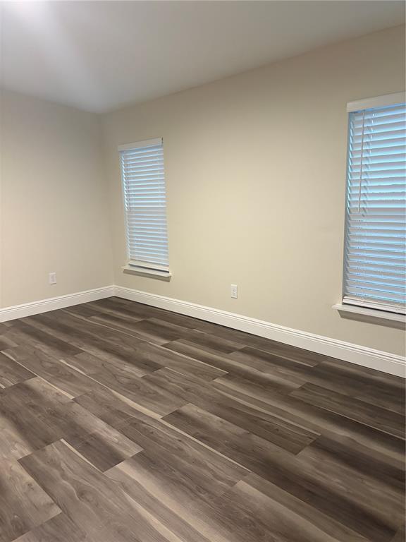 Building Photo - 10699 Quiet Cove Rd