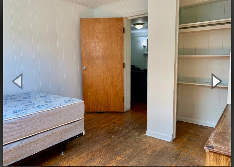 Building Photo - 918 Danby Rd