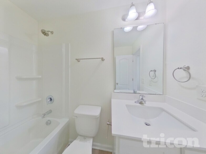 Building Photo - 2729 Yurman Rd