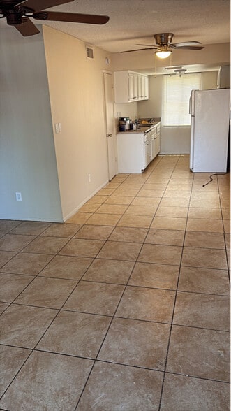 Primary Photo - 5419 W Sheena Dr