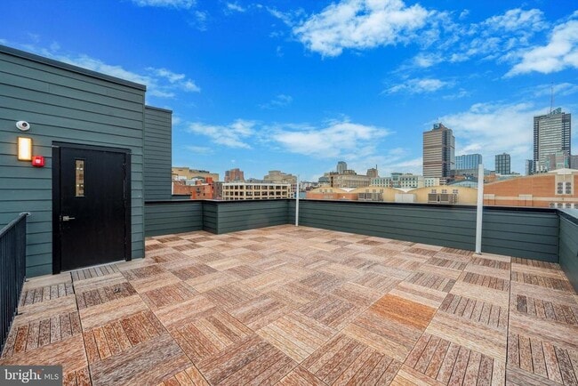 Building Photo - 225 N 12th St