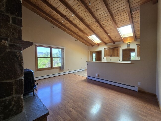 Building Photo - 166 Galisteo Ln