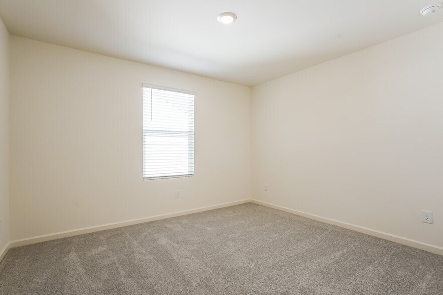 Building Photo - 752 Shepard Rock Dr