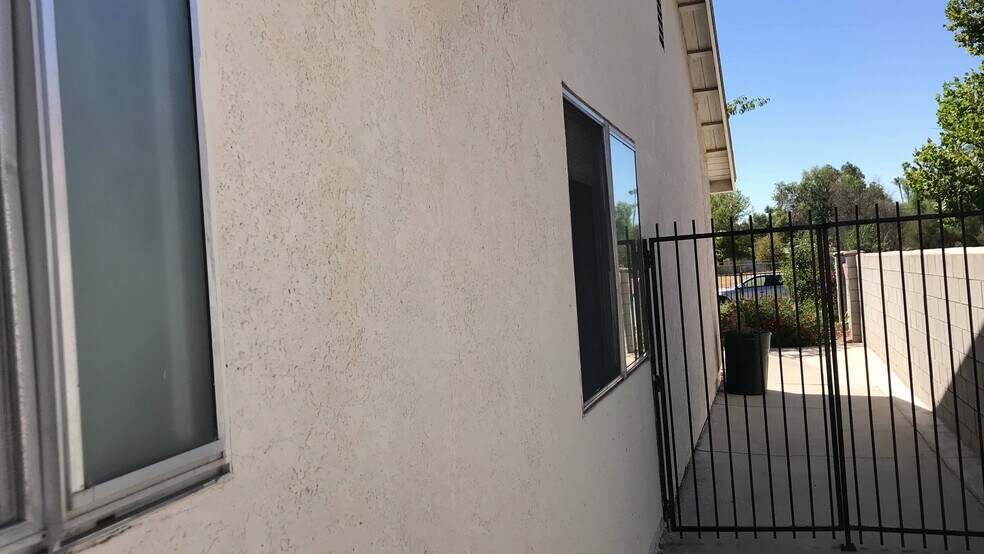 Building Photo - 24312 Dunlavy Ct