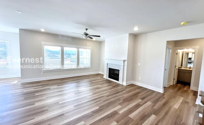 Building Photo - 1435 Firelight Wy