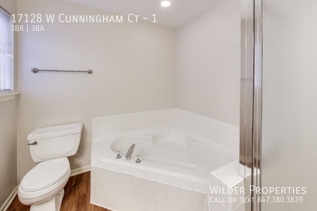 Building Photo - 17128 W Cunningham Ct