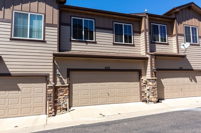 Building Photo - Townhome in the N/E Area for Rent