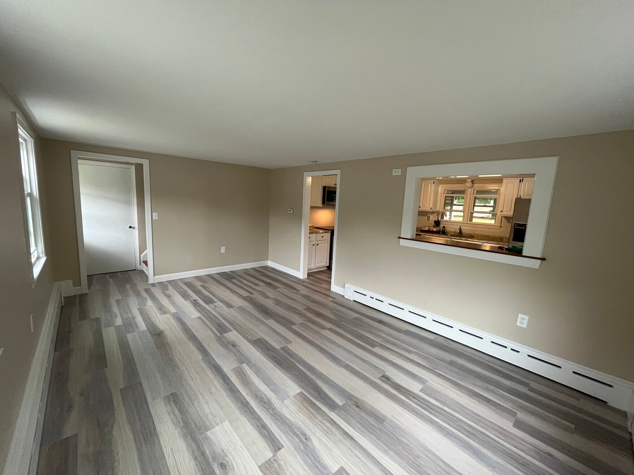 Building Photo - 17 Southridge Dr