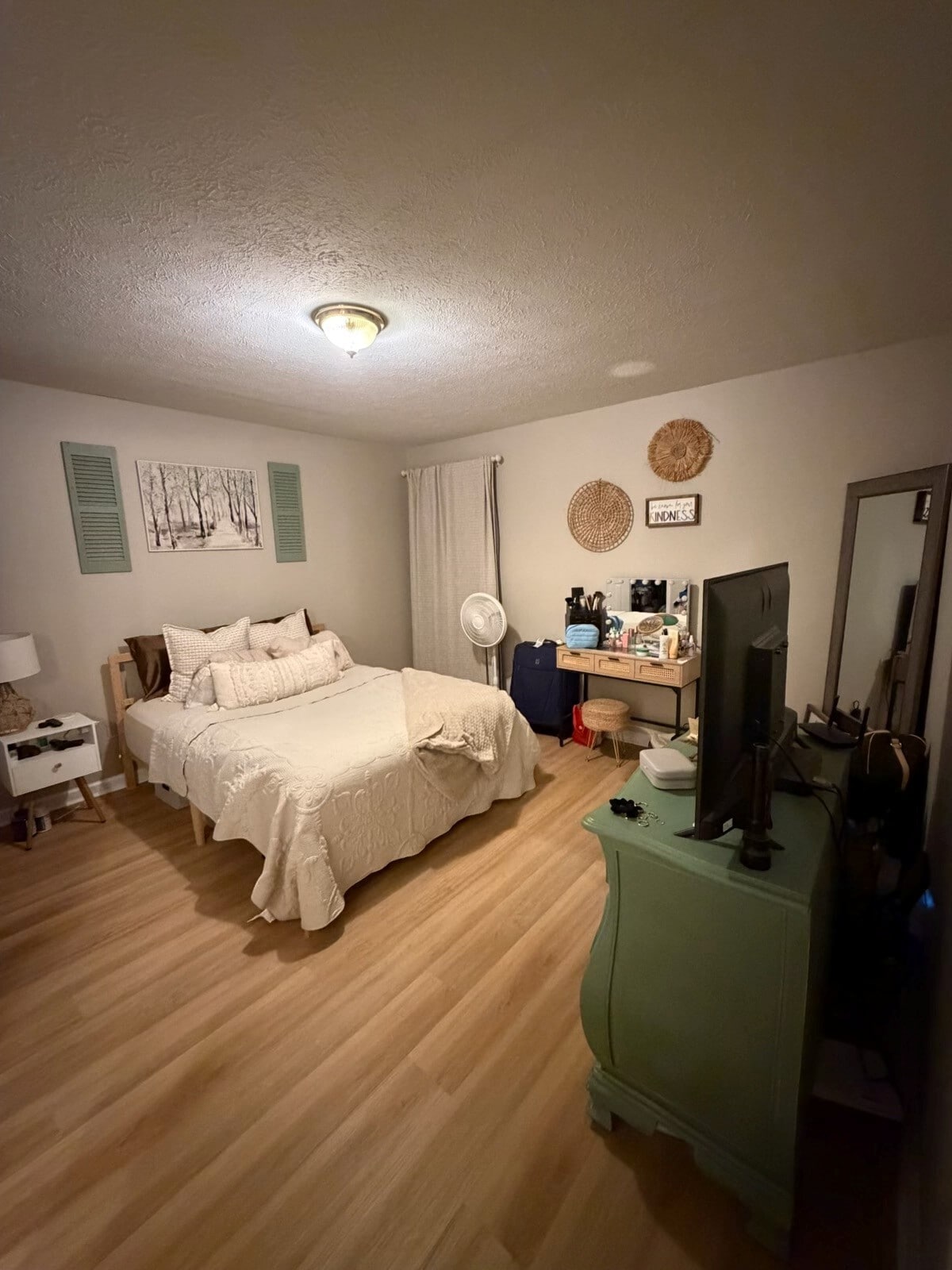 Building Photo - 122 Fuller Rd