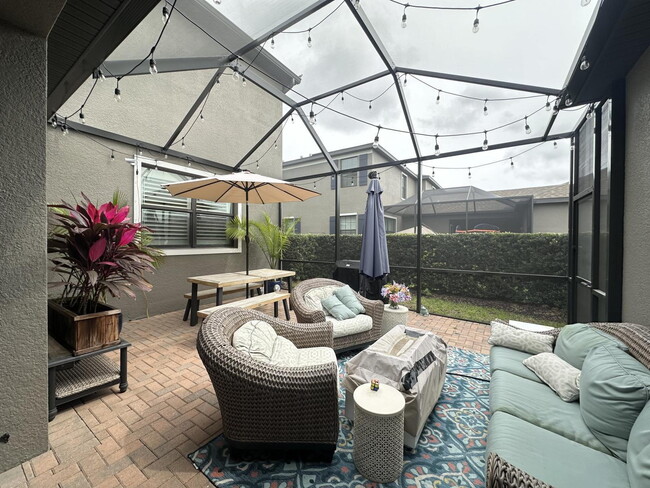 Building Photo - Charming 3-Bed Oasis with 2.5 Baths in Bea...