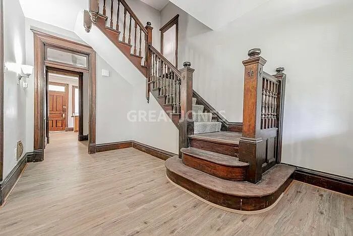 Building Photo - 5441 Enright Ave